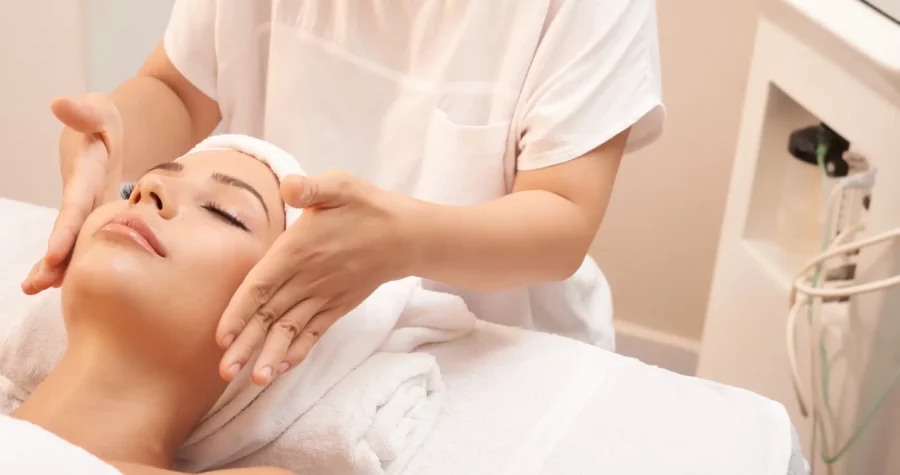 Kosmetikerin Ausbildung